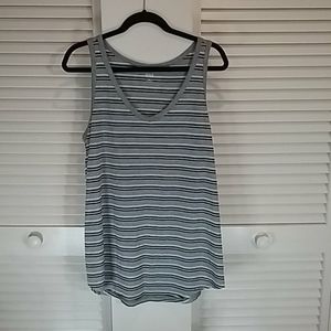 🔷️*Gray, Black & White Tank Top NWOT